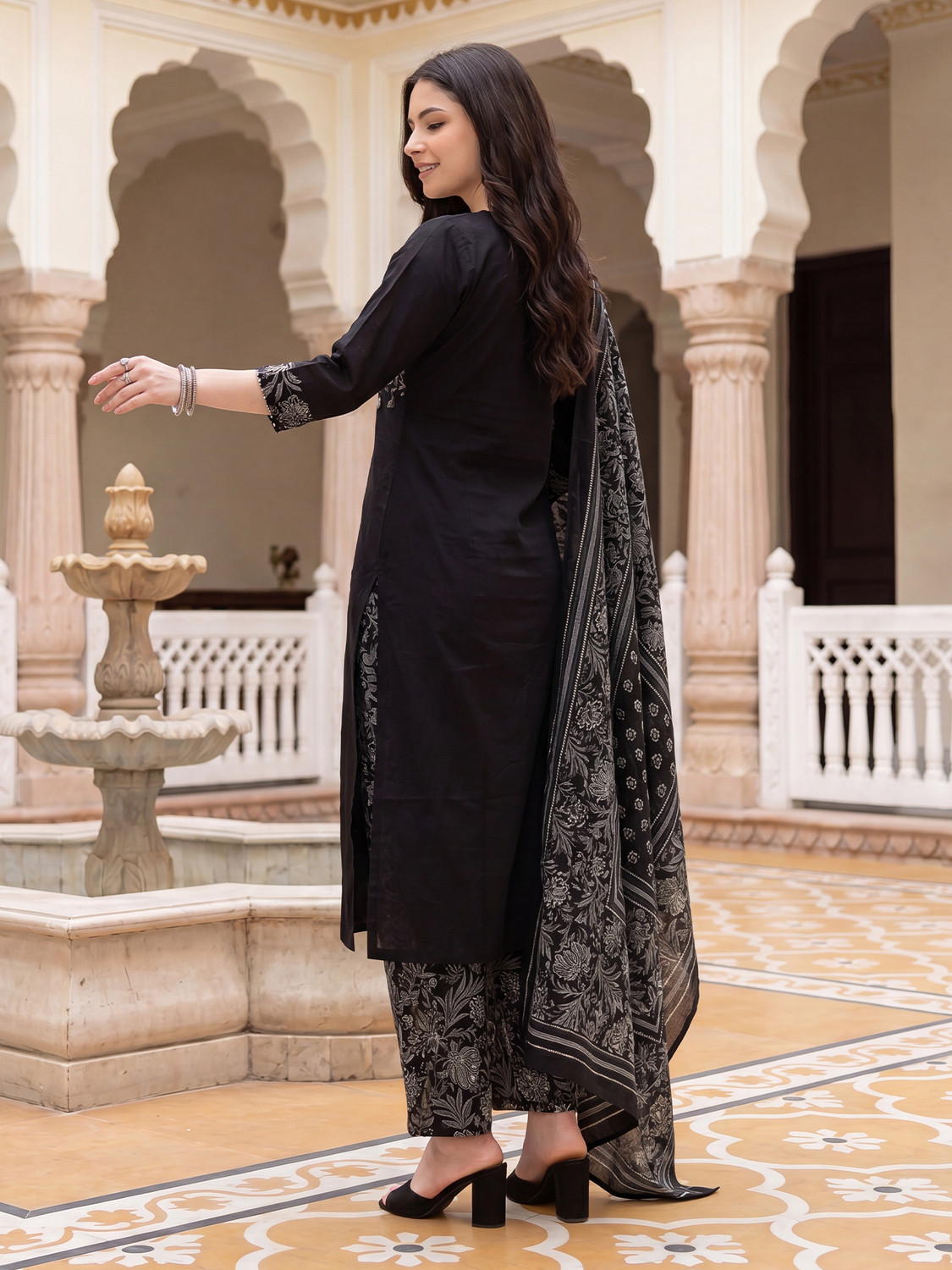 Image of Indo Era Women Kurta Pant Dupatta Set