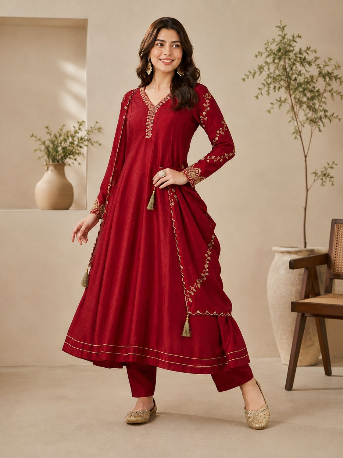 Image of OMICRON FAB Women Silk Blend Kurta Pant Dupatta Set