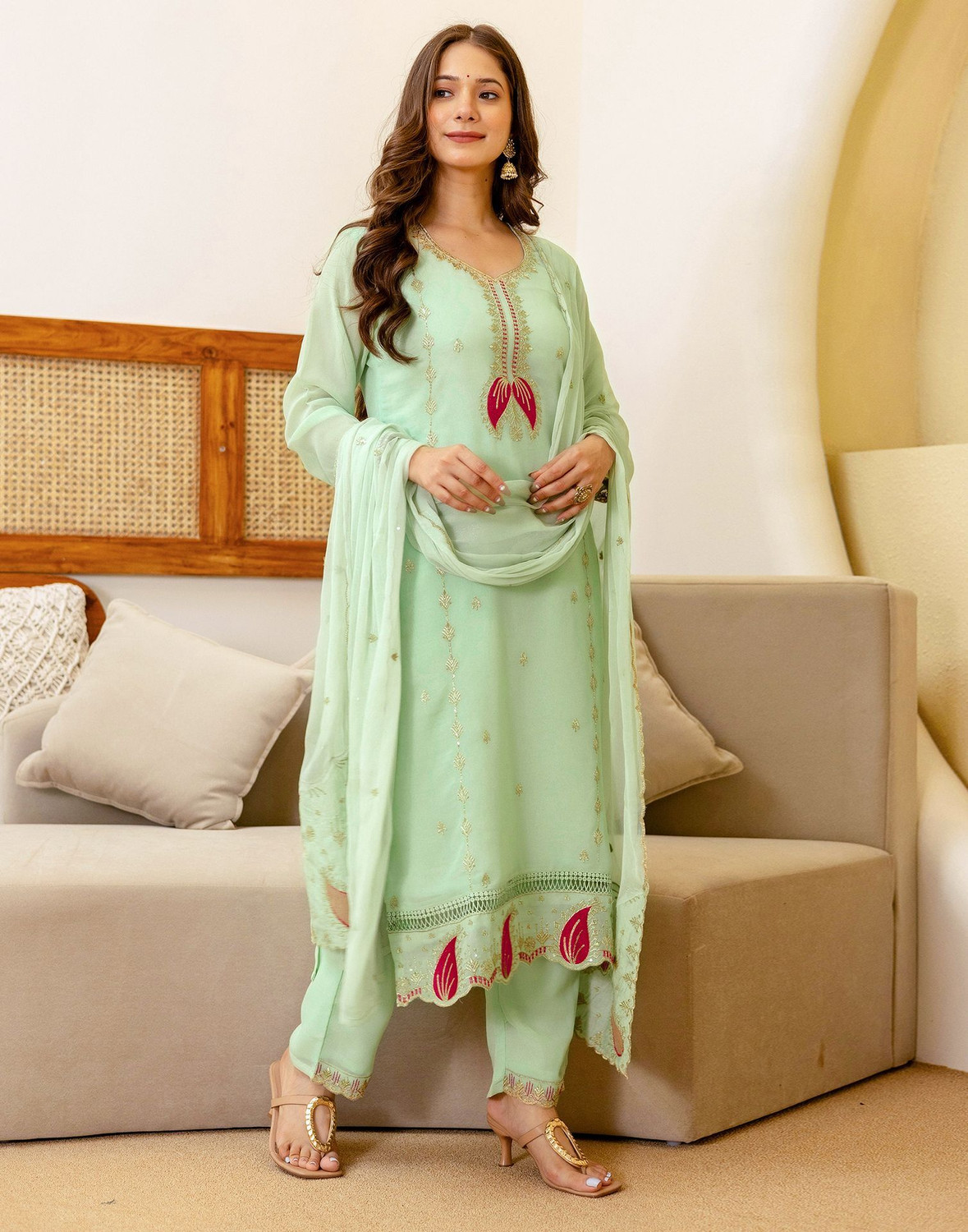 Image of Skylee Women Kurta Pant Dupatta Set