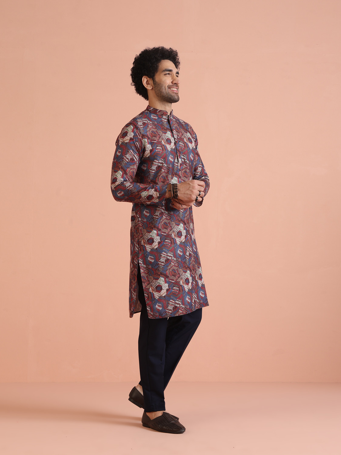 Image of Kisah Printed Cotton Blend Straight Kurta for Men (Multicolor)