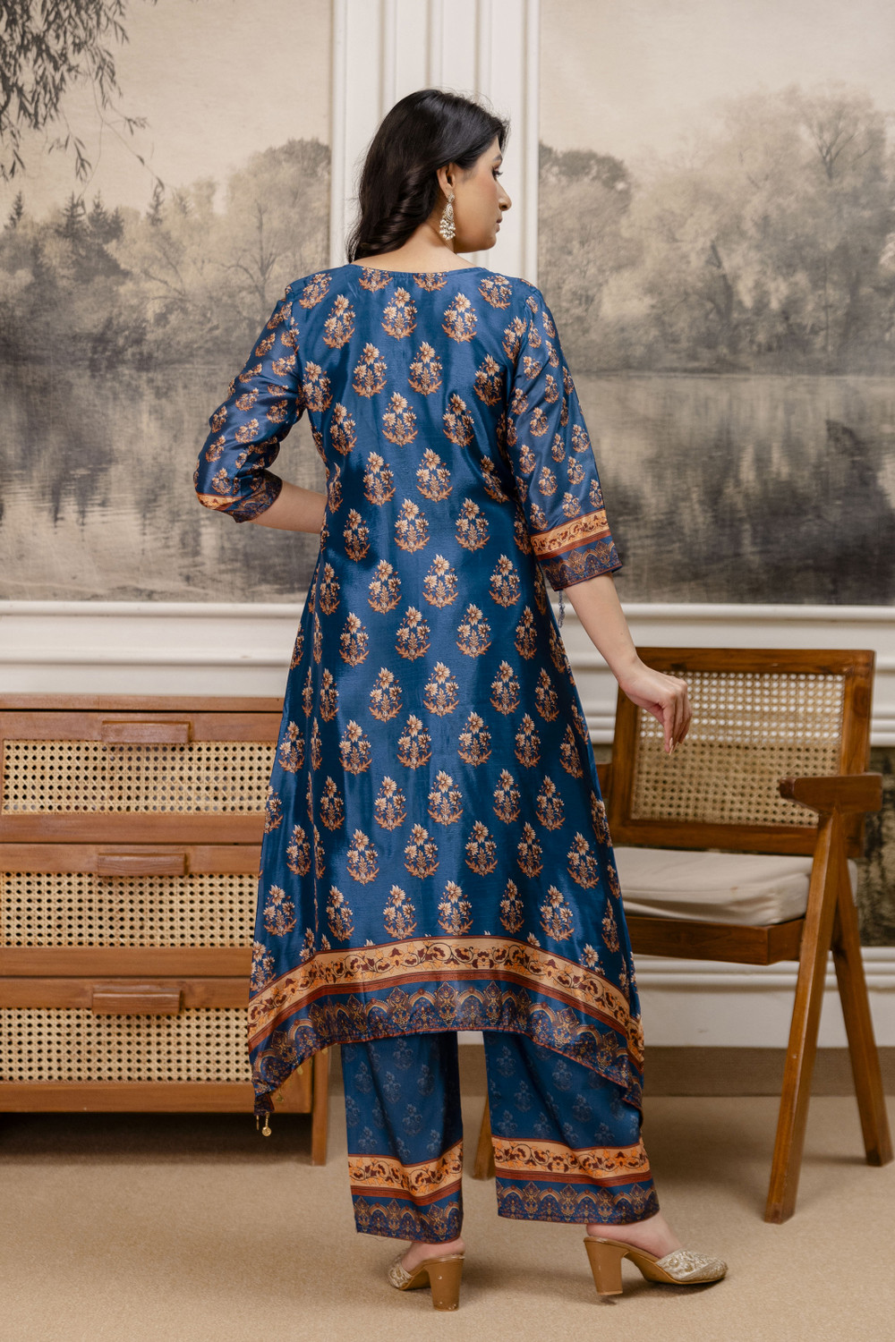 Image of berrylicious Women Kurta Palazzo Attached Dupatta Set