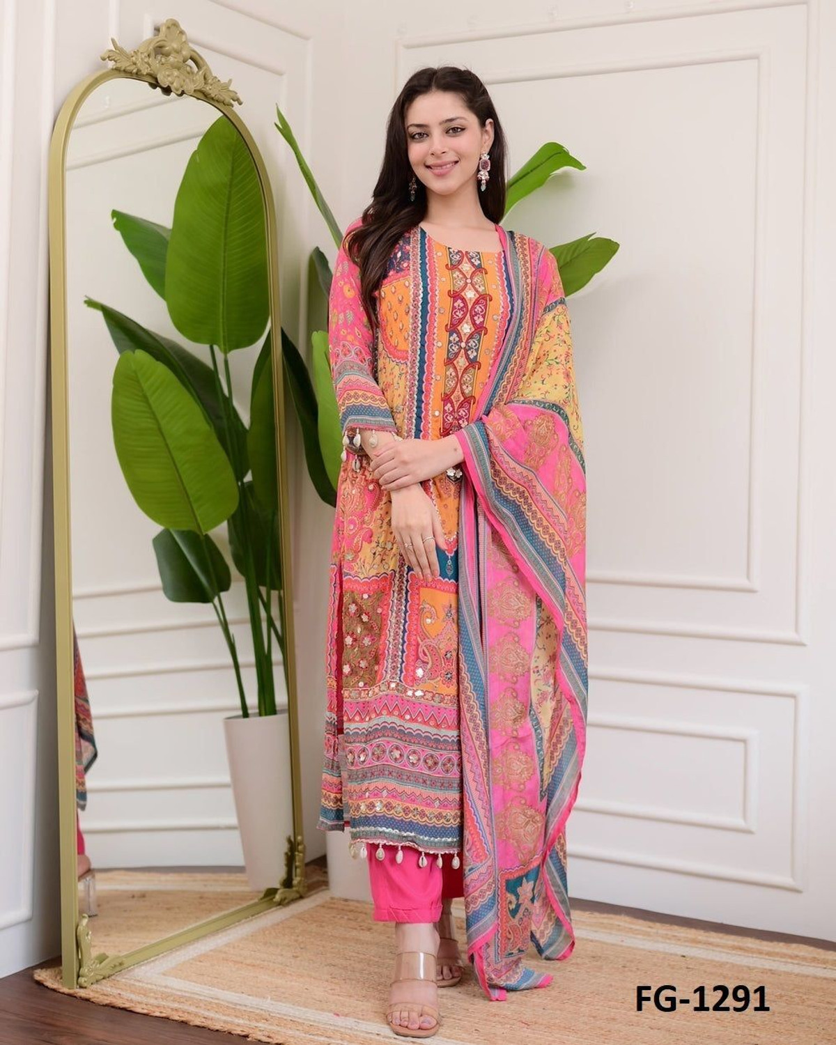 Image of KRISHNAAPPARELS Women Kurta Pant Dupatta Set