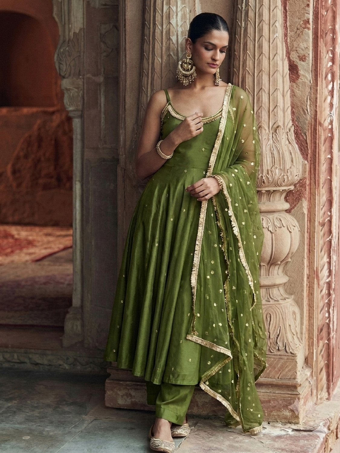 Image of Varanga Women Kurti Pant Dupatta Set