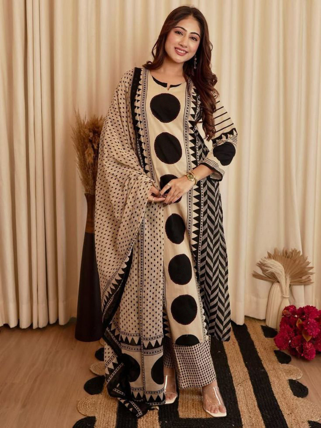 Image of Nermosa Women Kurta Pant Dupatta Set