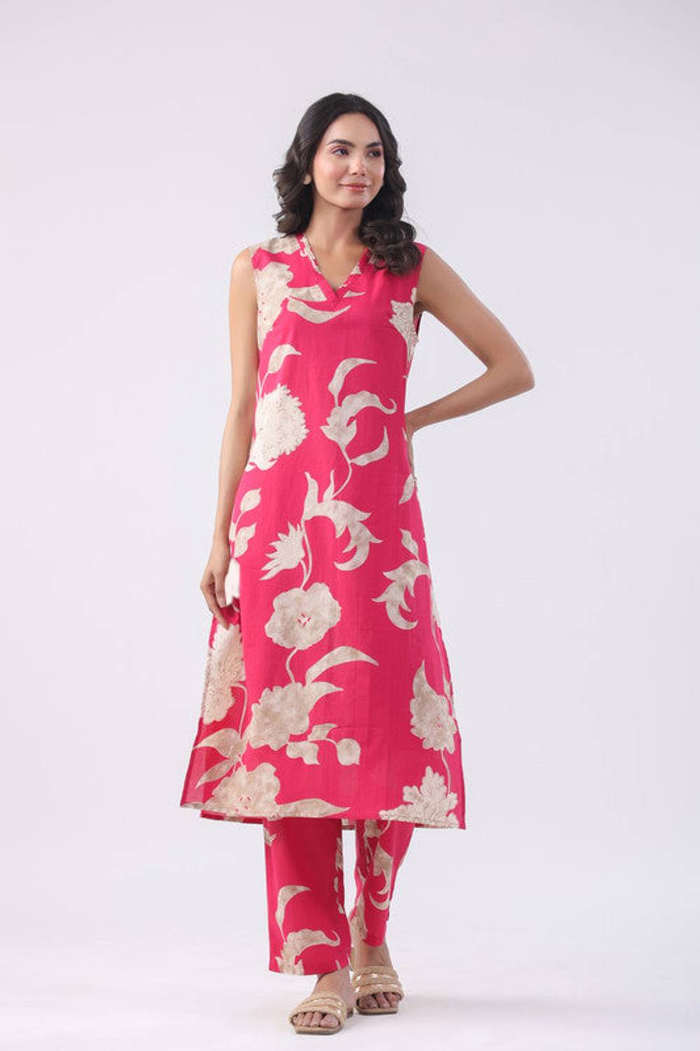 Aaghnya Fashion Women Kurta Pant Set