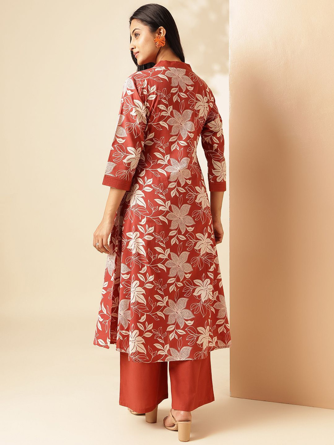 Image of VBUYZ Women Kurta Palazzo Set