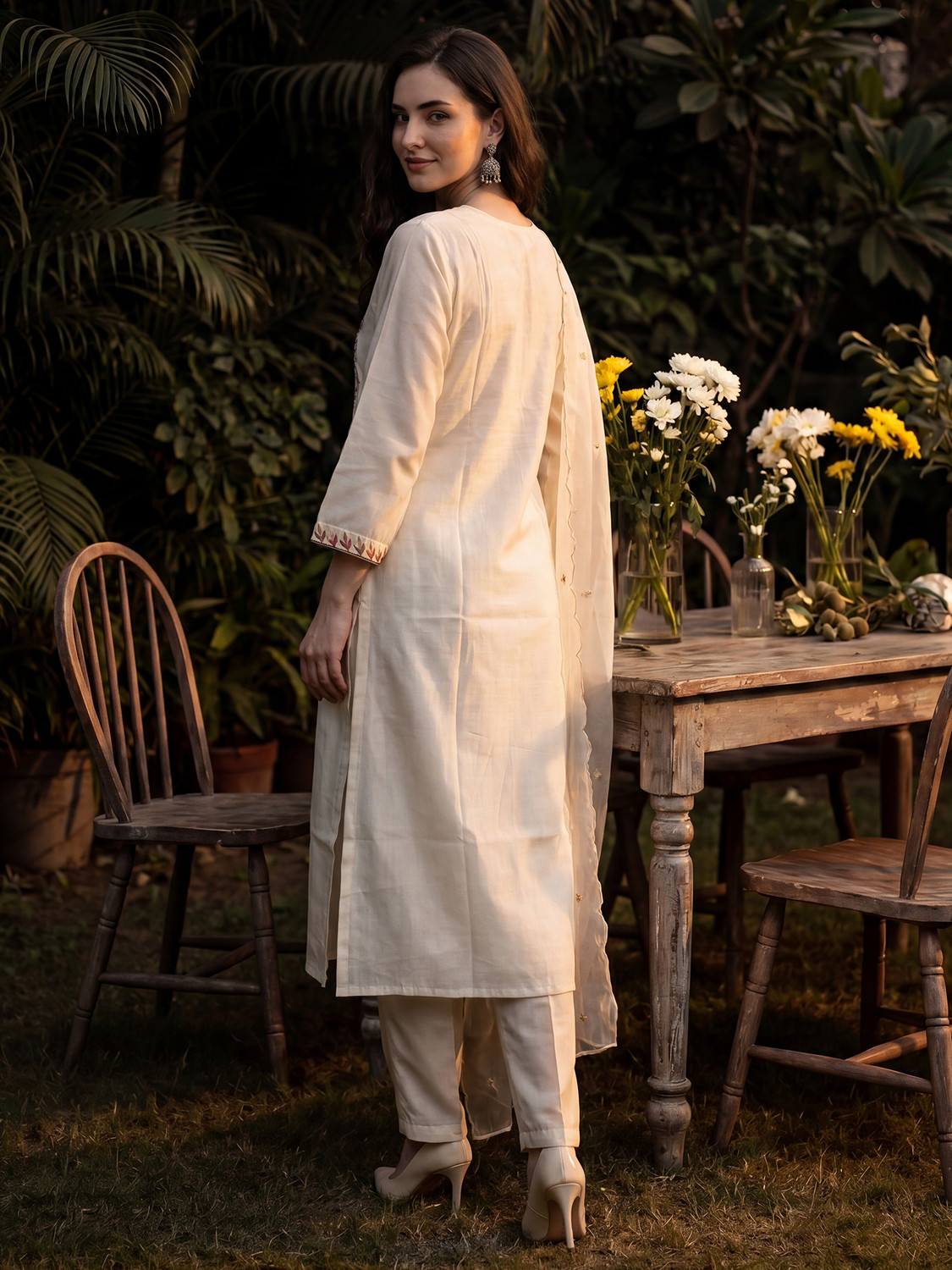 Image of Indo Era Women Kurta Pant Dupatta Set