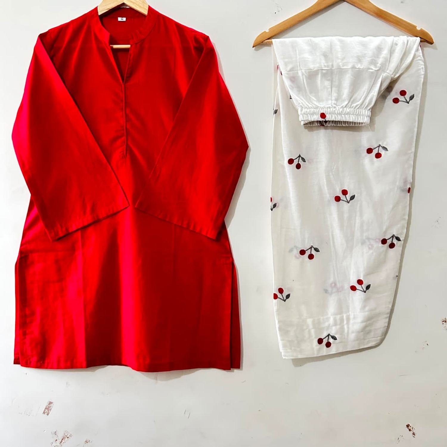 Image of Gaytri Women Kurta Salwar Set