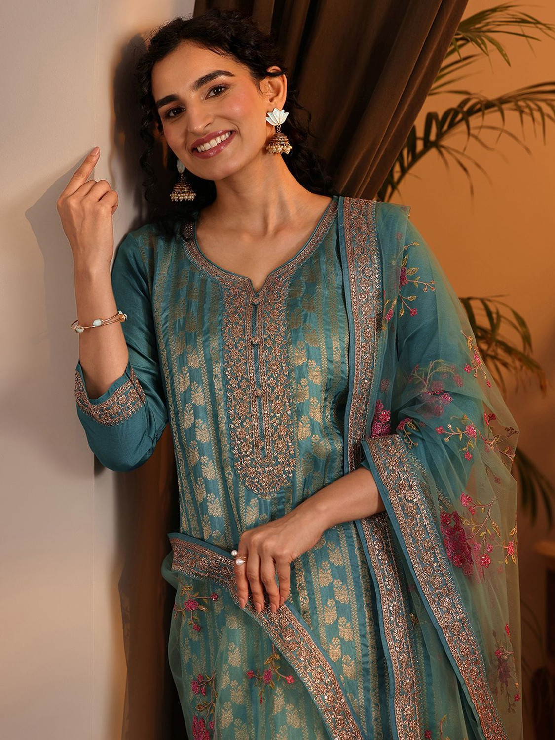 Image of LIBAS Women Kurta Pant Dupatta Set