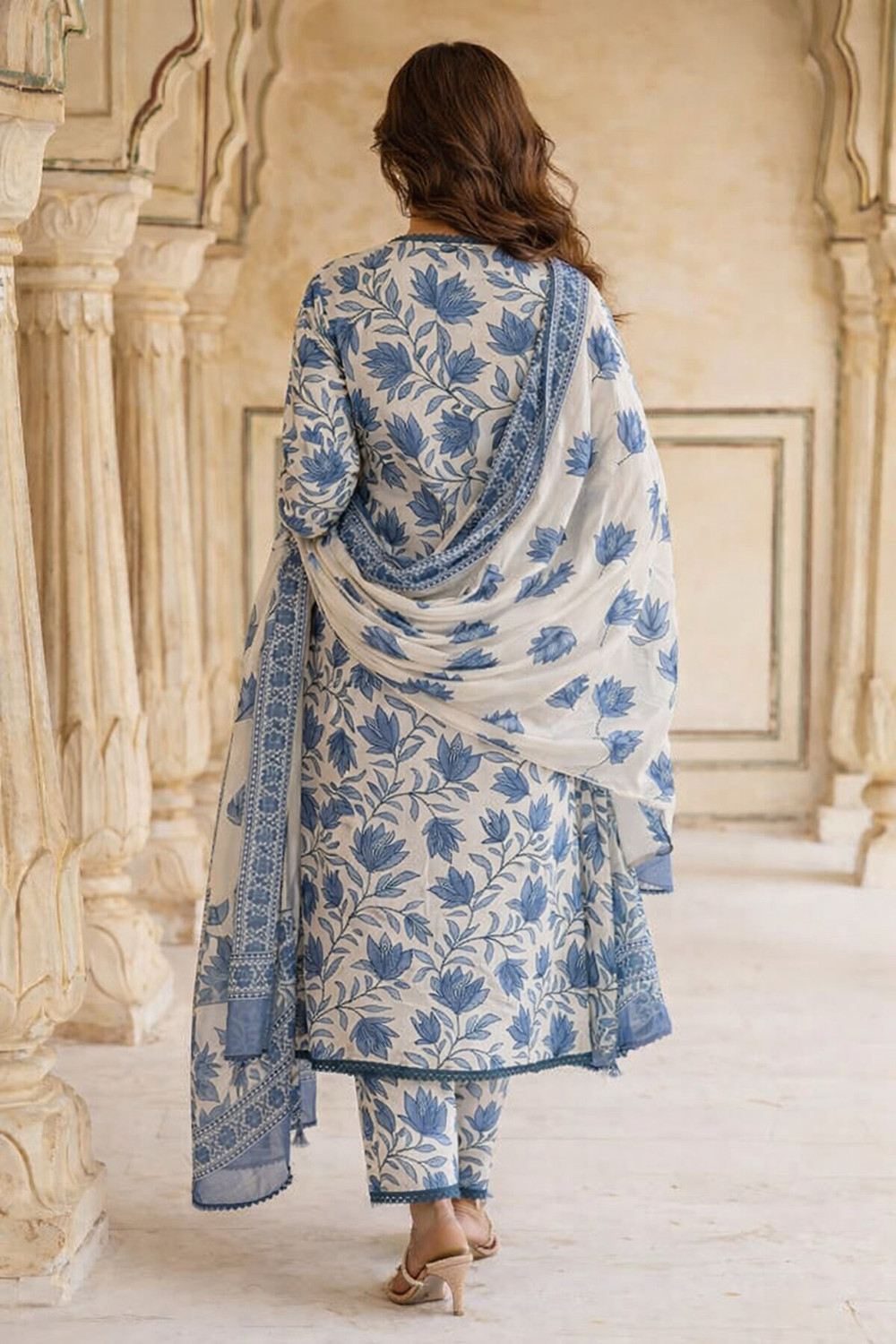 Image of Kaswya Women Kurti Pant Dupatta Set