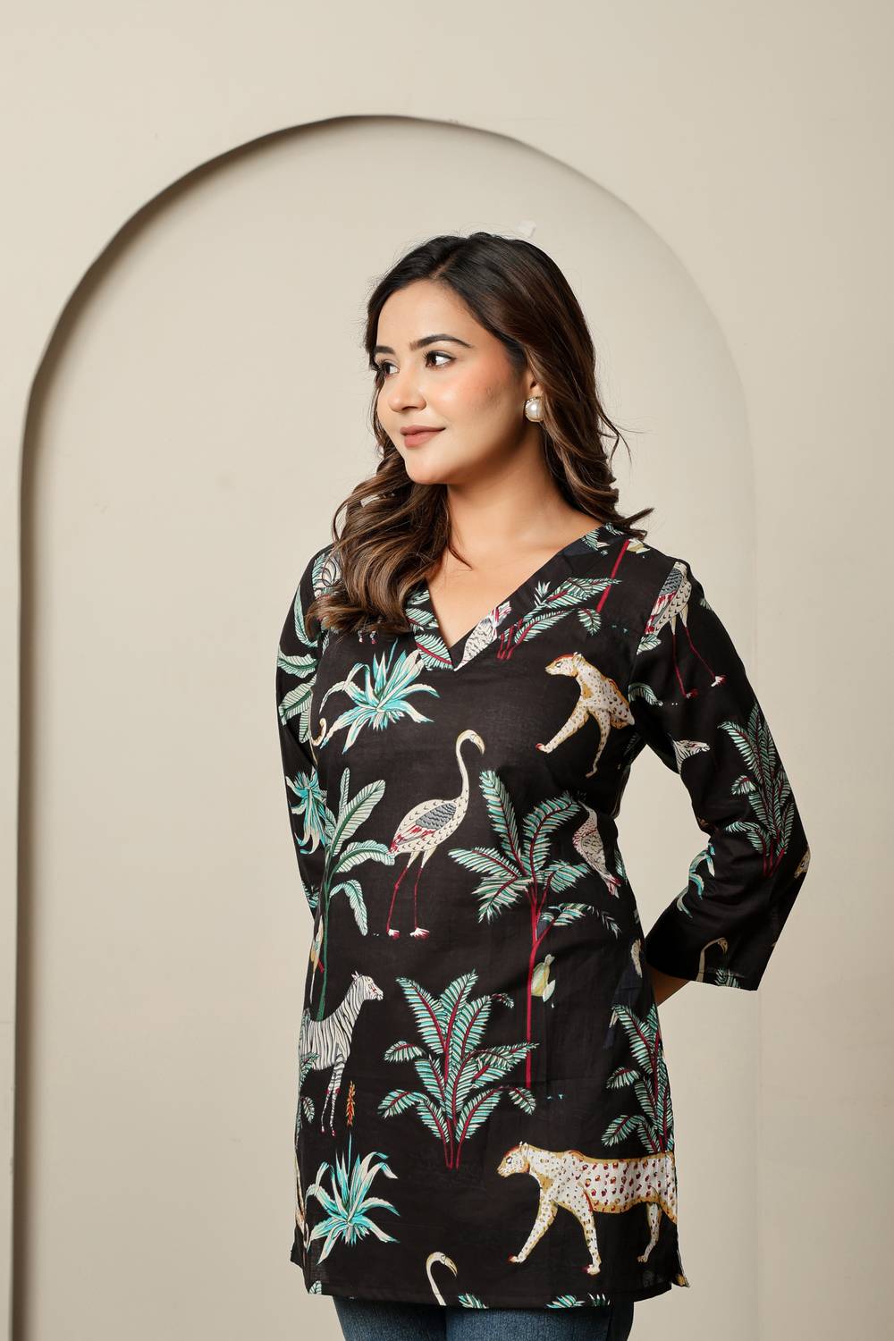 El Cielo Women Printed Cotton Blend Straight Kurta (Black)