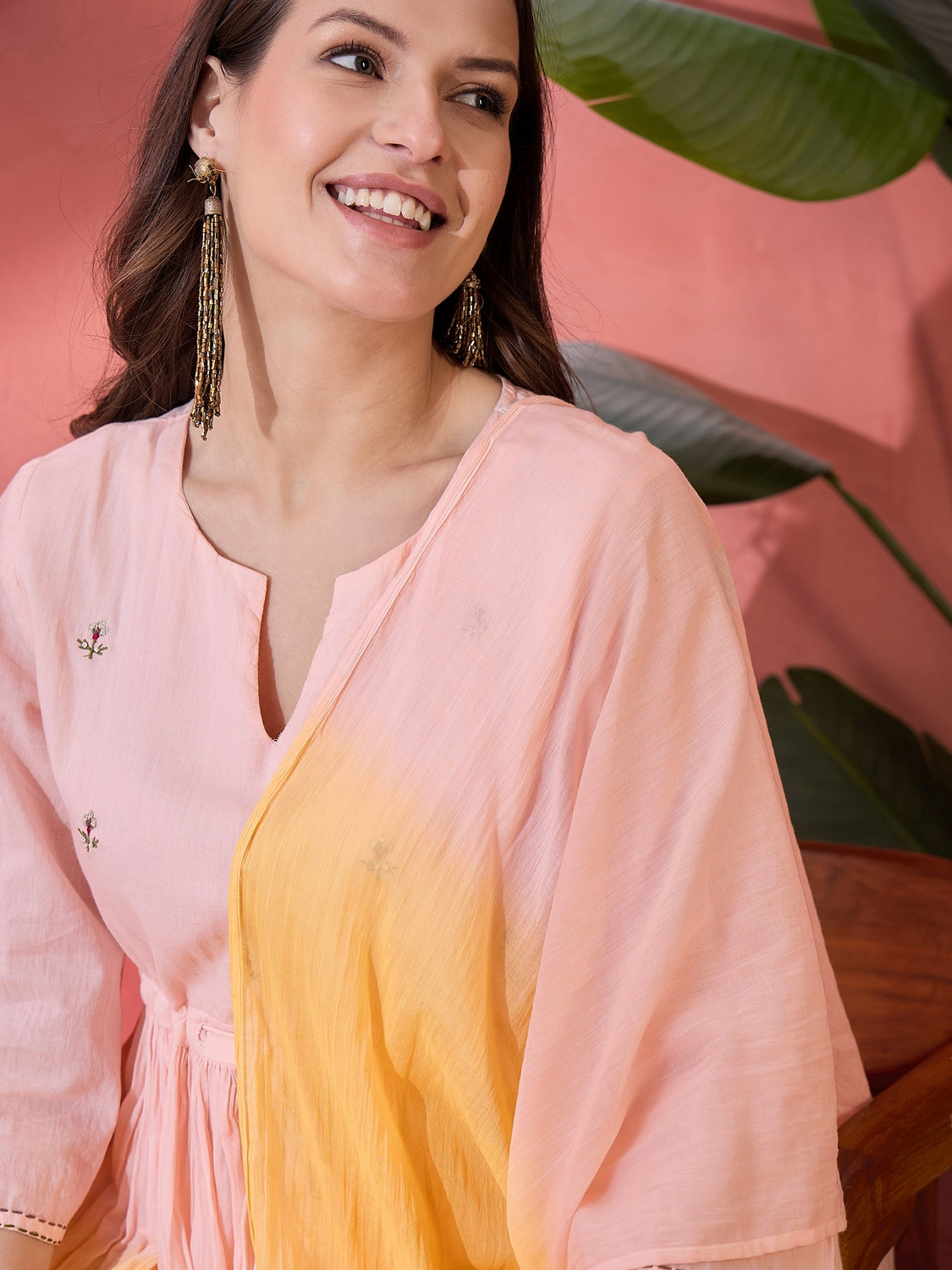 Image of Sangria Women Kurti Pyjama Dupatta Set