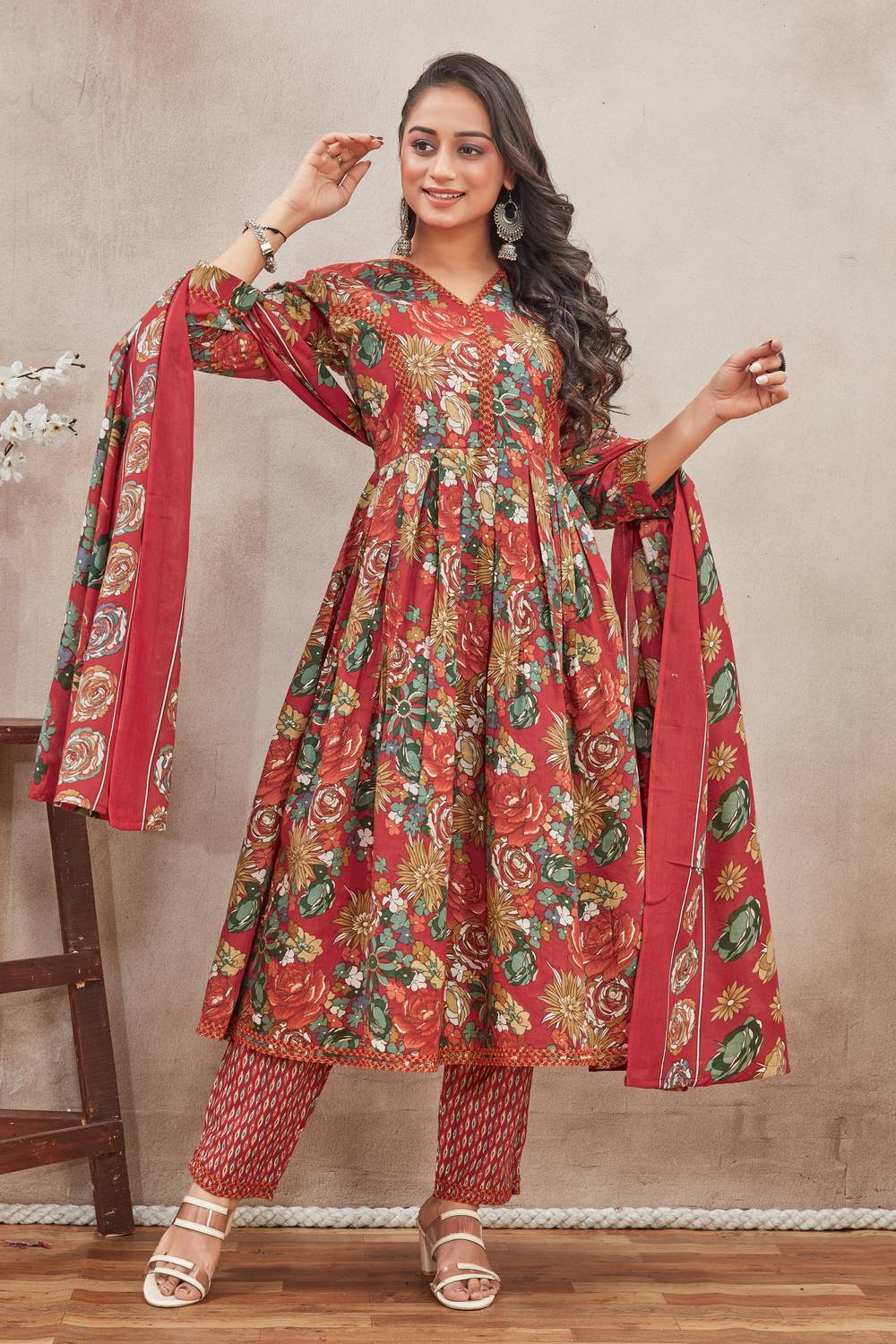 BAMSOM WEAR Women Kurti Pant Dupatta Set