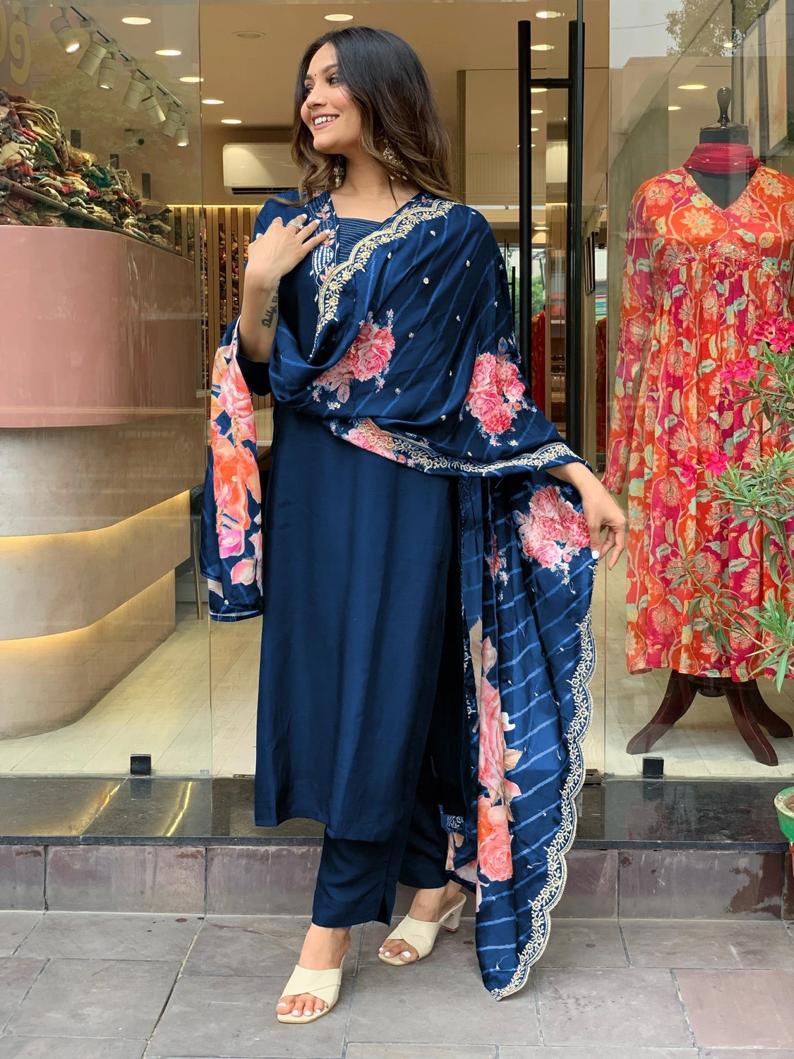 Image of Zinariya Fab Women Kurta Pant Dupatta Set