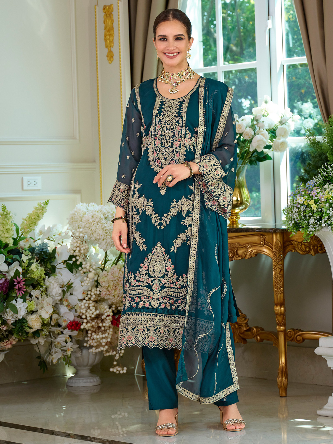 Image of Indo Era Women Kurta Pant Dupatta Set