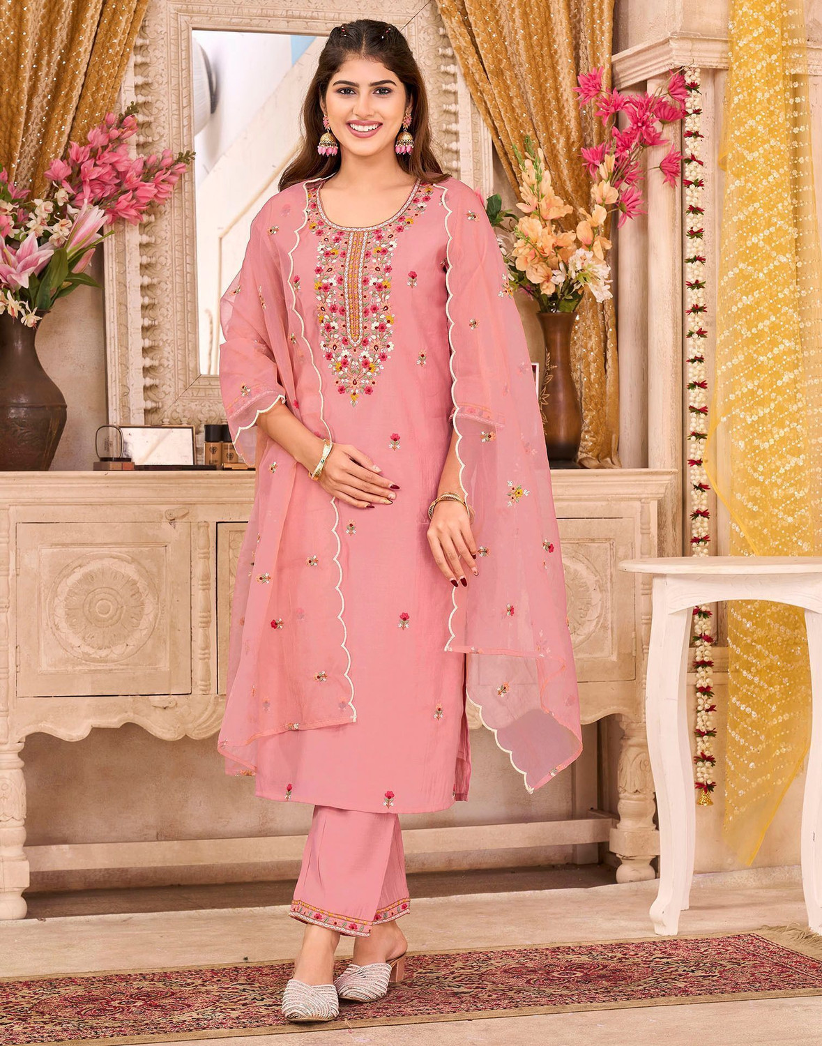 Image of Skylee Women Kurta Pant Dupatta Set
