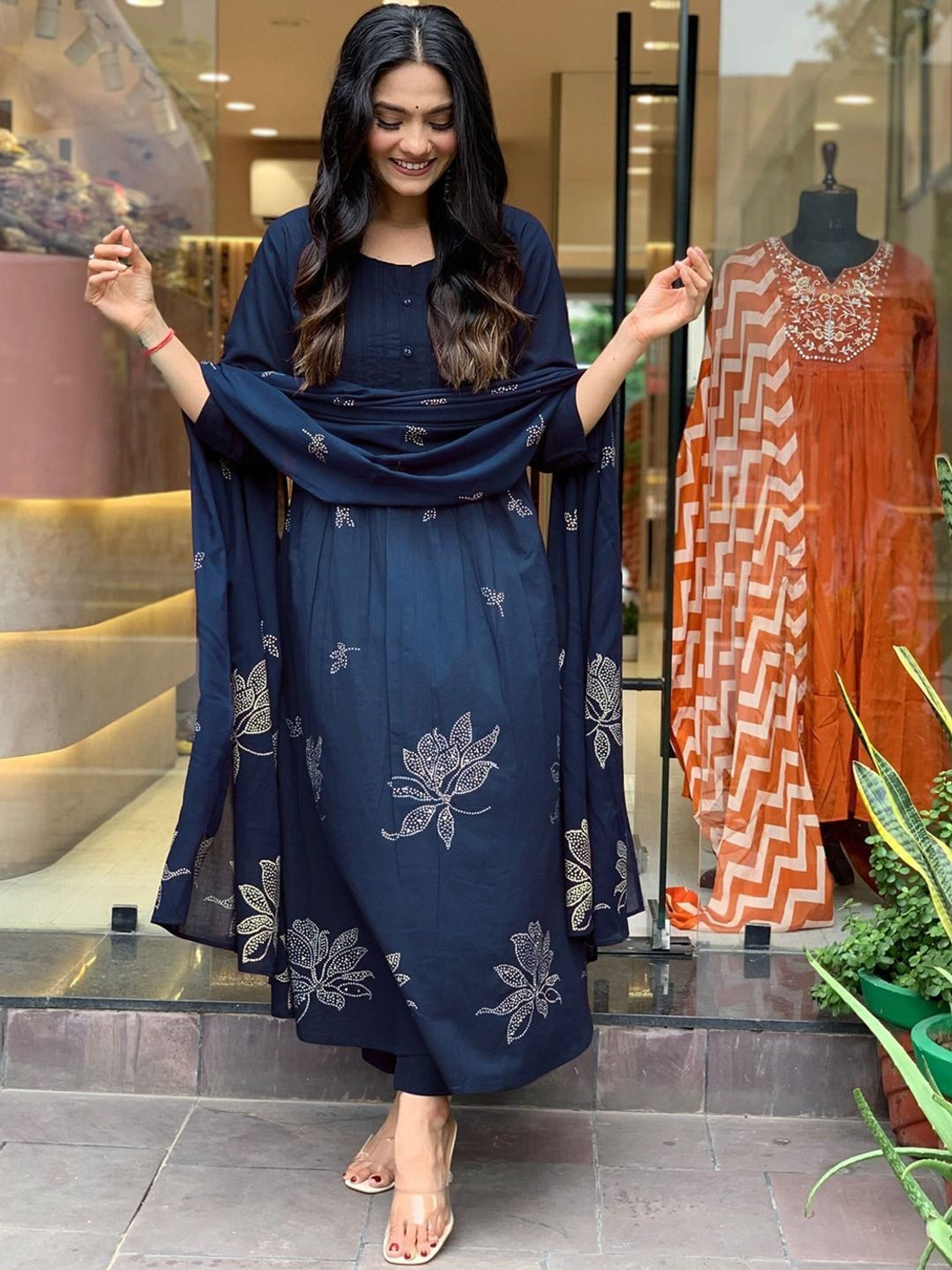 Image of Divastri Women Kurta Pant Attached Dupatta Set
