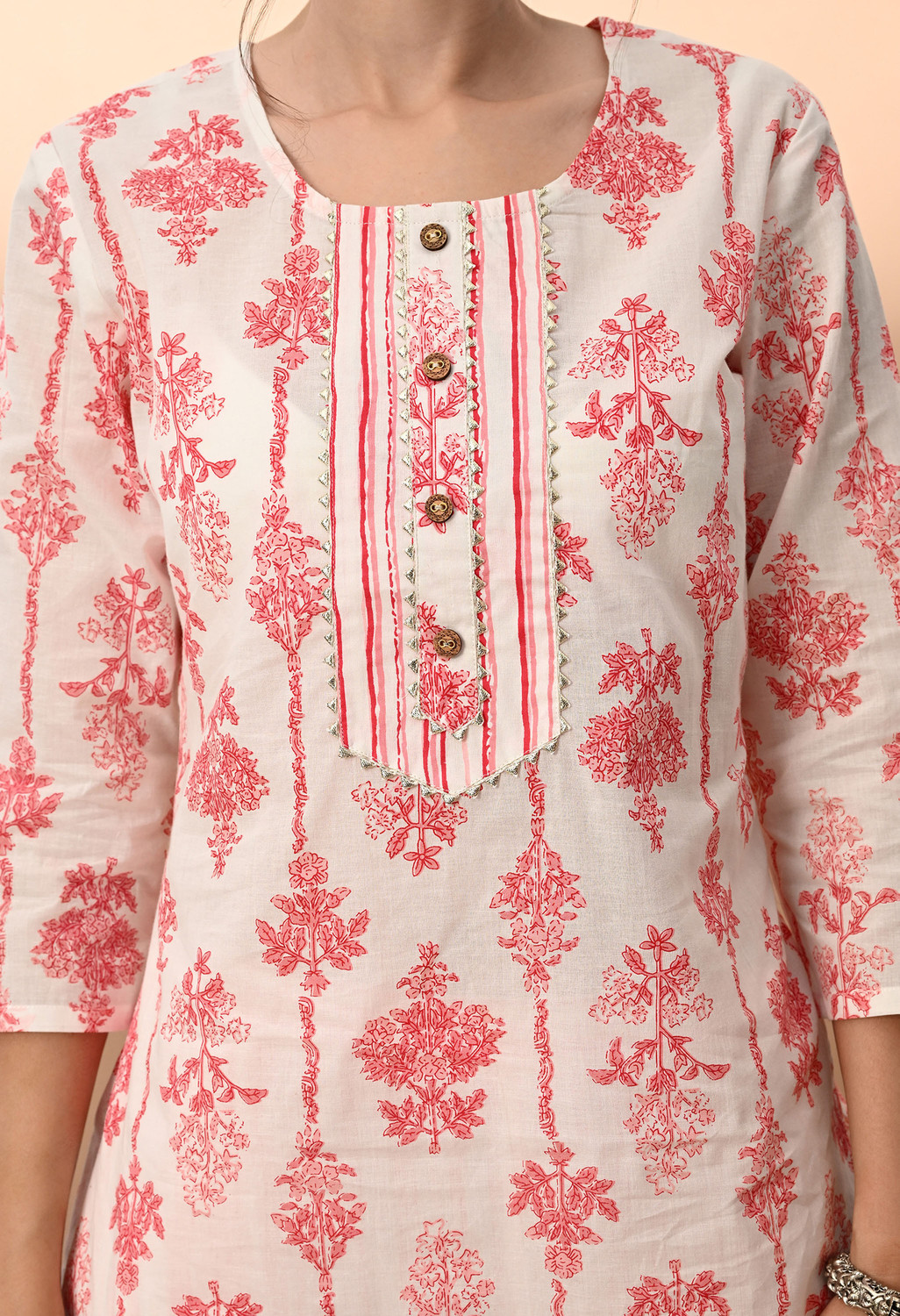 Image of Divastri Women Kurta Pant Dupatta Set