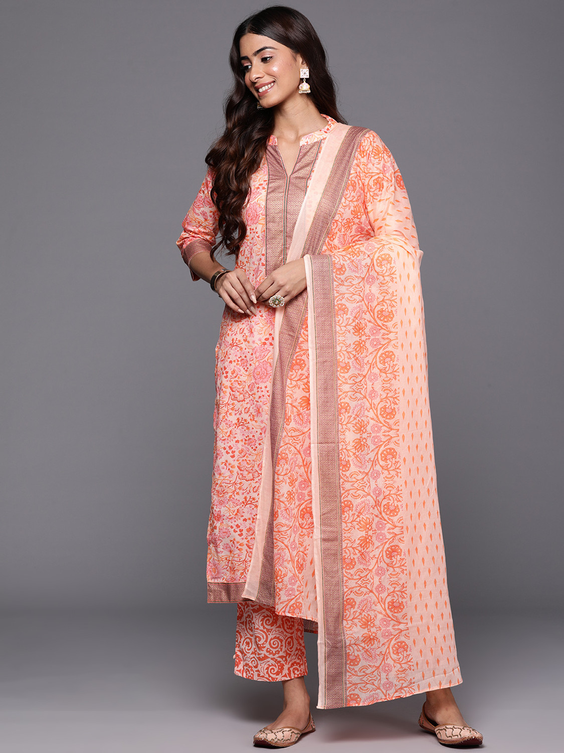 Image of LIBAS Women Kurta Pant Dupatta Set