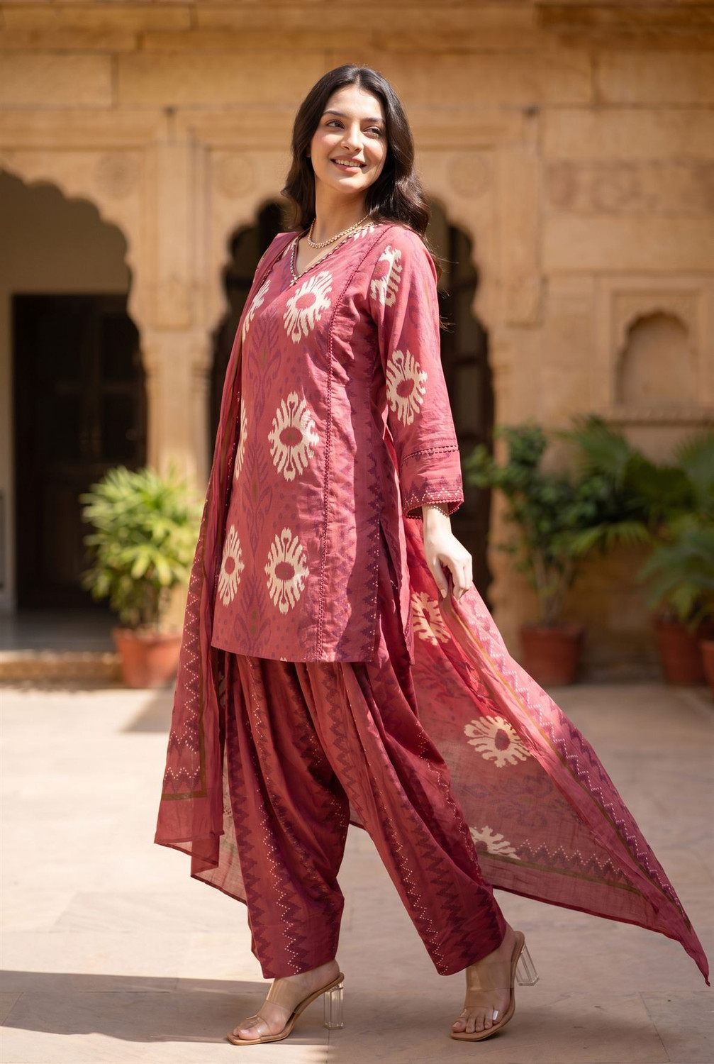 Image of WOOMN Women Pure Cotton Kurta Pant Dupatta Set