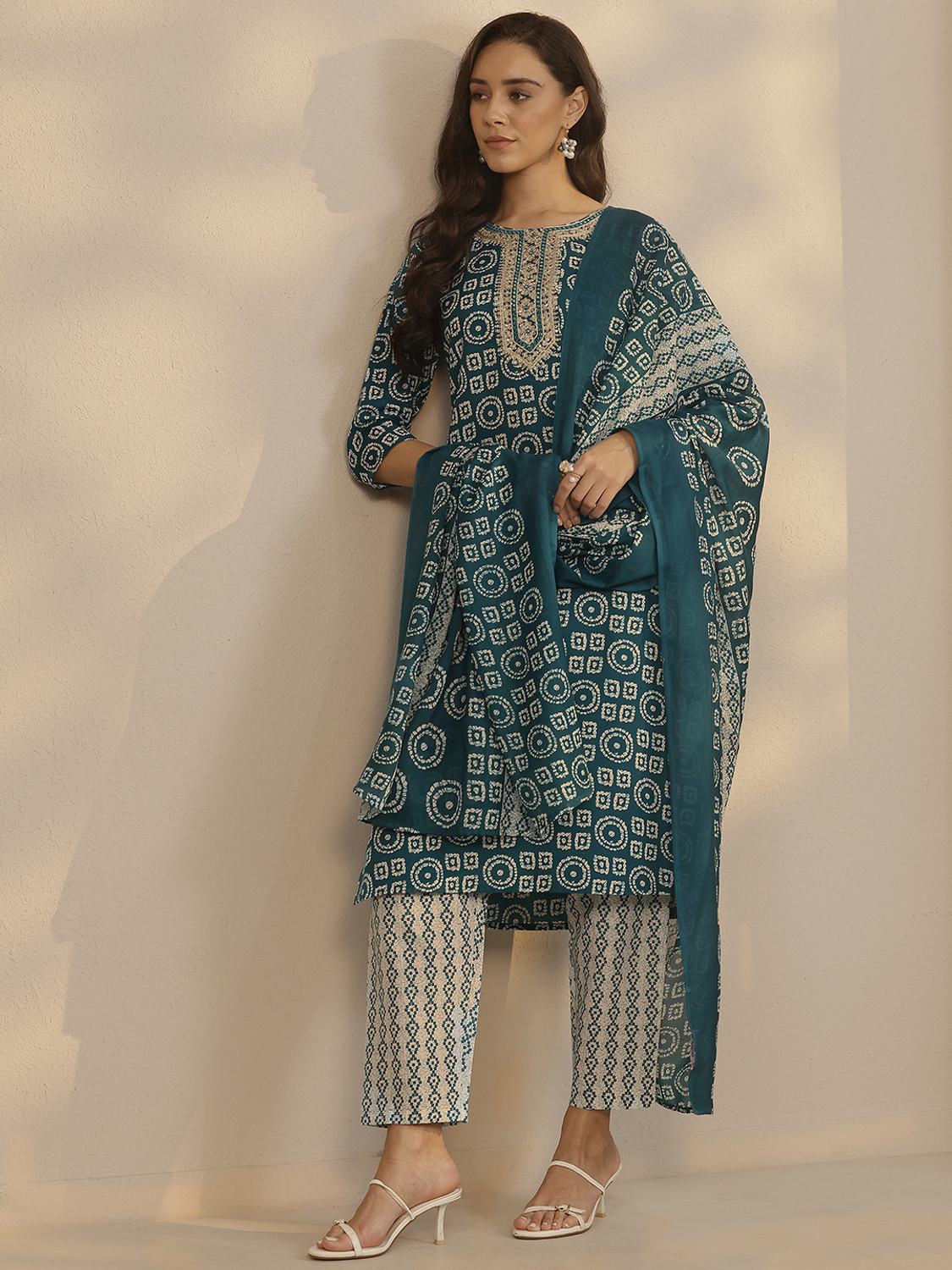 Image of LIBAS Women Kurta Pant Dupatta Set