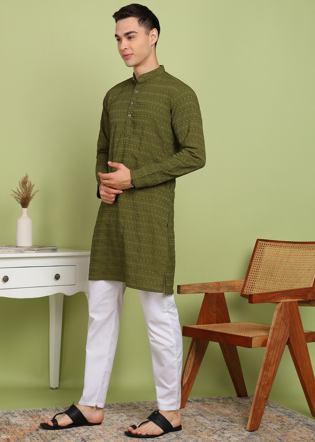 Image of FUBAR Men Self Design Straight Kurta
