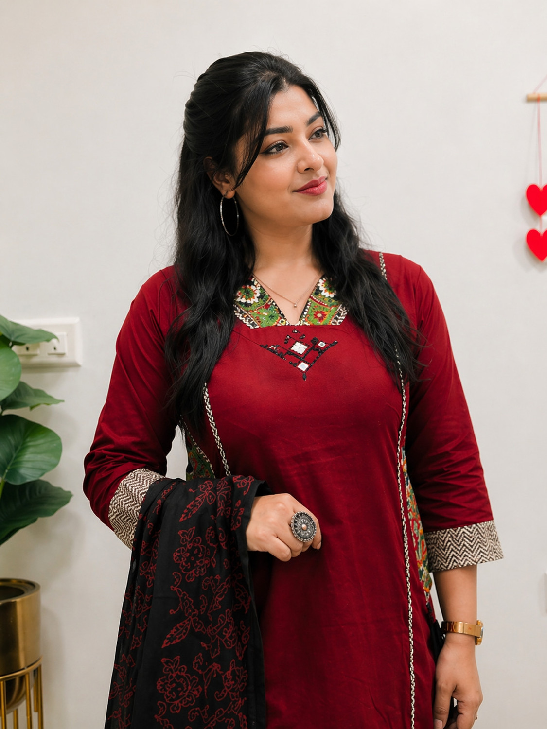 Image of SHREEPADSAREES Women Kurta Pant Dupatta Set