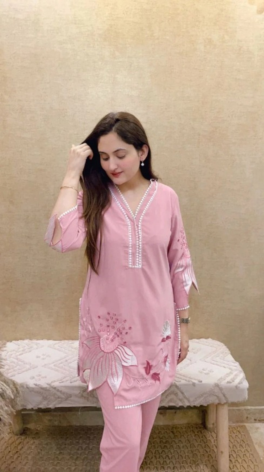 Image of MUHANA Top Pant Co-ords Set