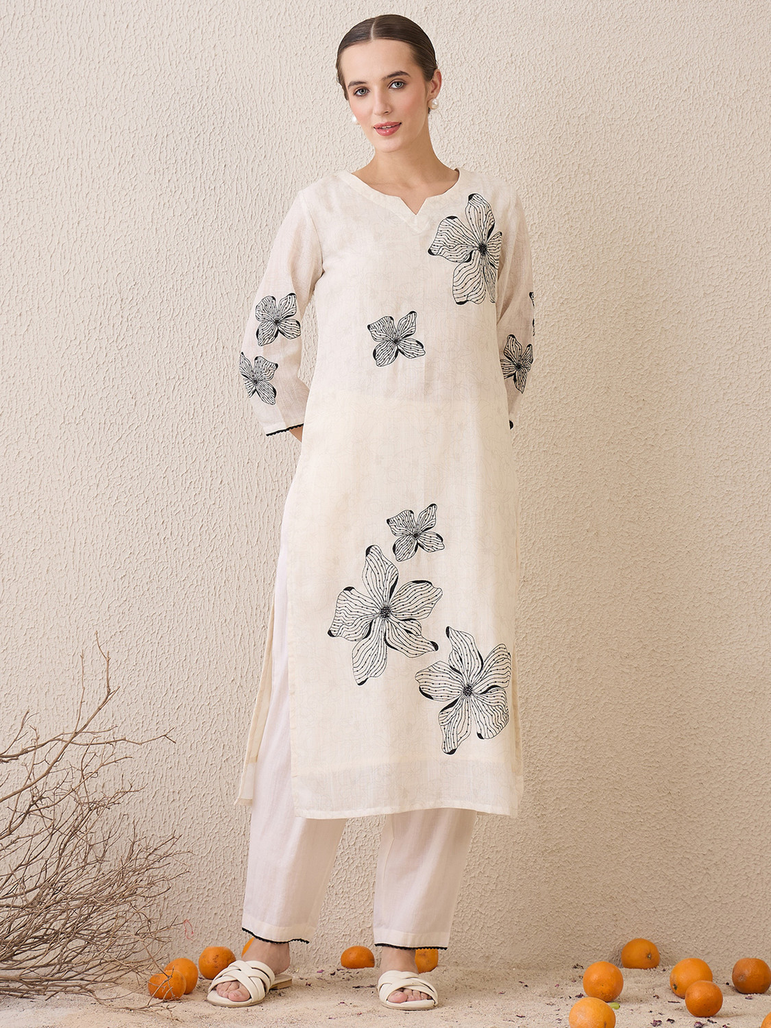 Image of Indo Era Women Kurta Pant Dupatta Set