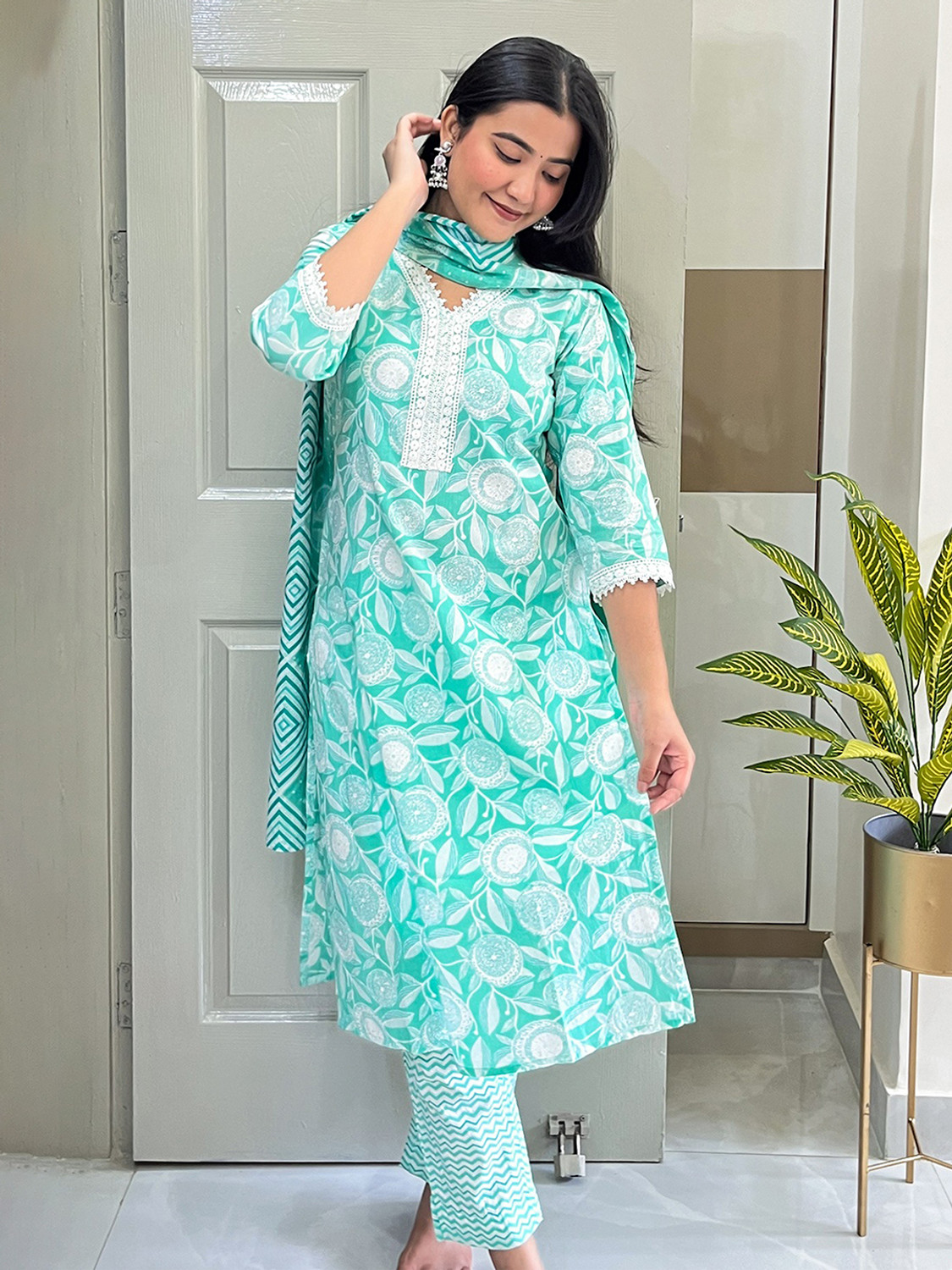 Image of Janasya Women Kurta Pant Dupatta Set