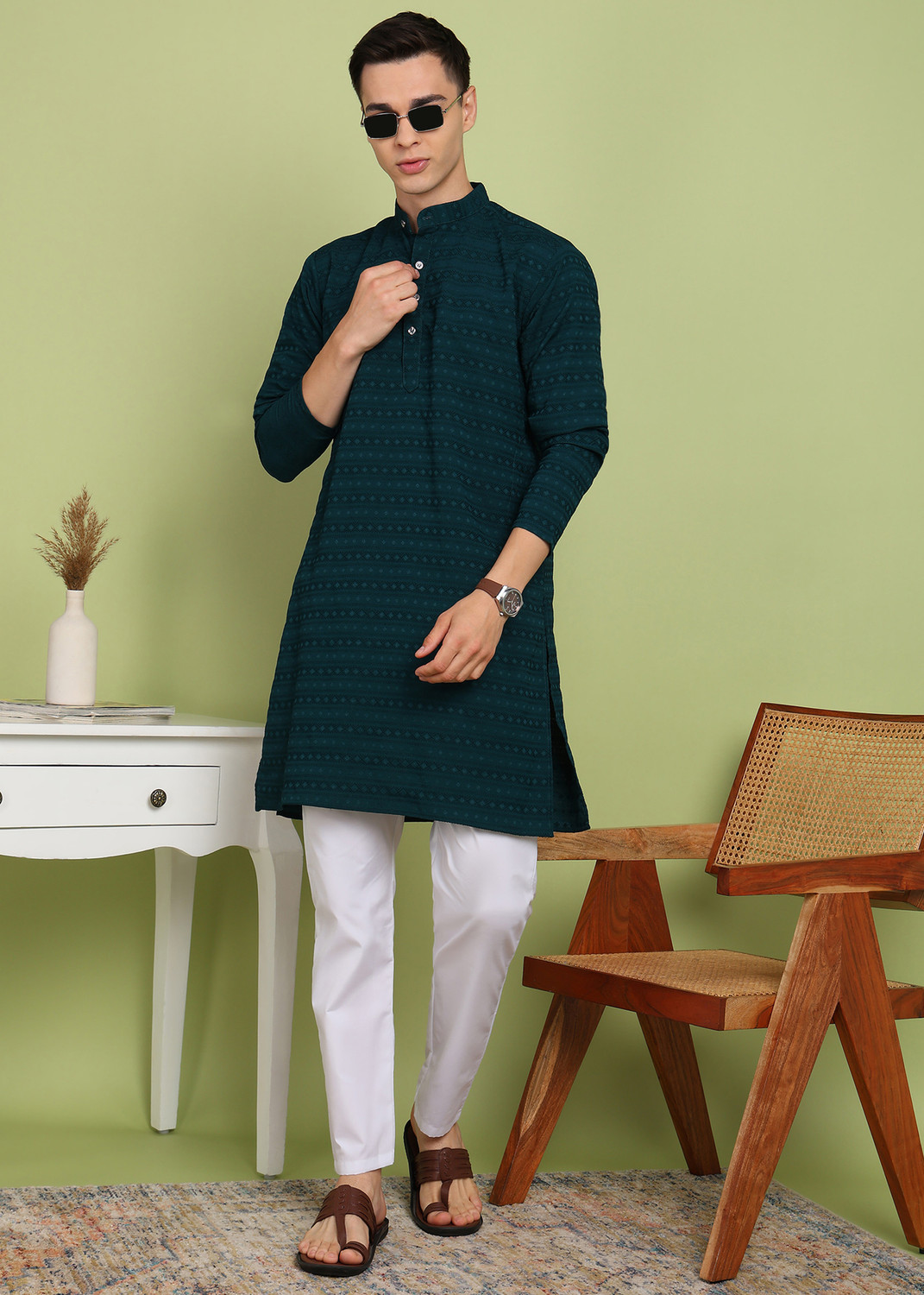 Image of FUBAR Men Self Design Straight Kurta