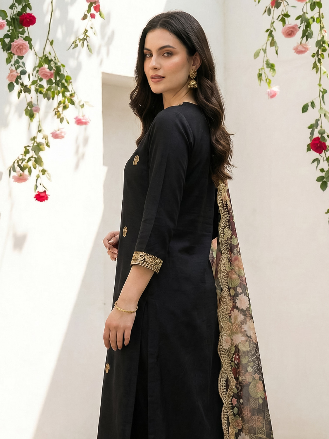 Image of Indo Era Women Kurta Pant Dupatta Set