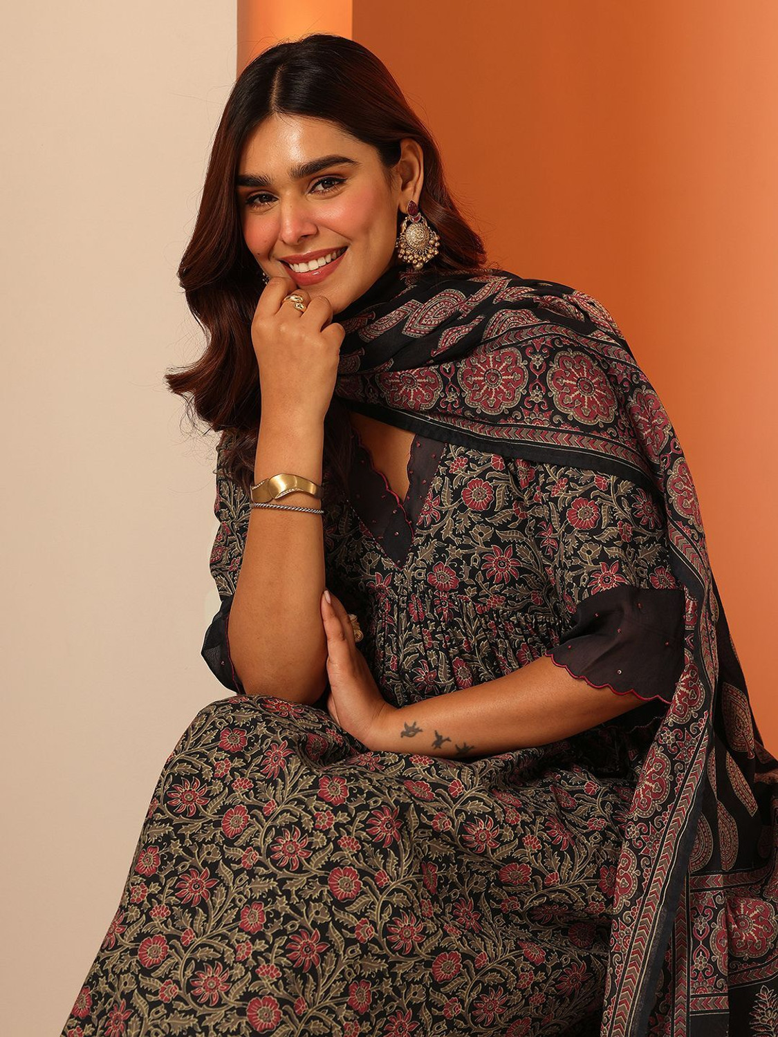 Image of LIBAS Women Kurta Pant Dupatta Set
