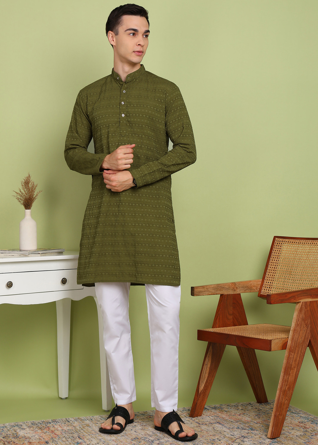 Image of FUBAR Men Self Design Straight Kurta