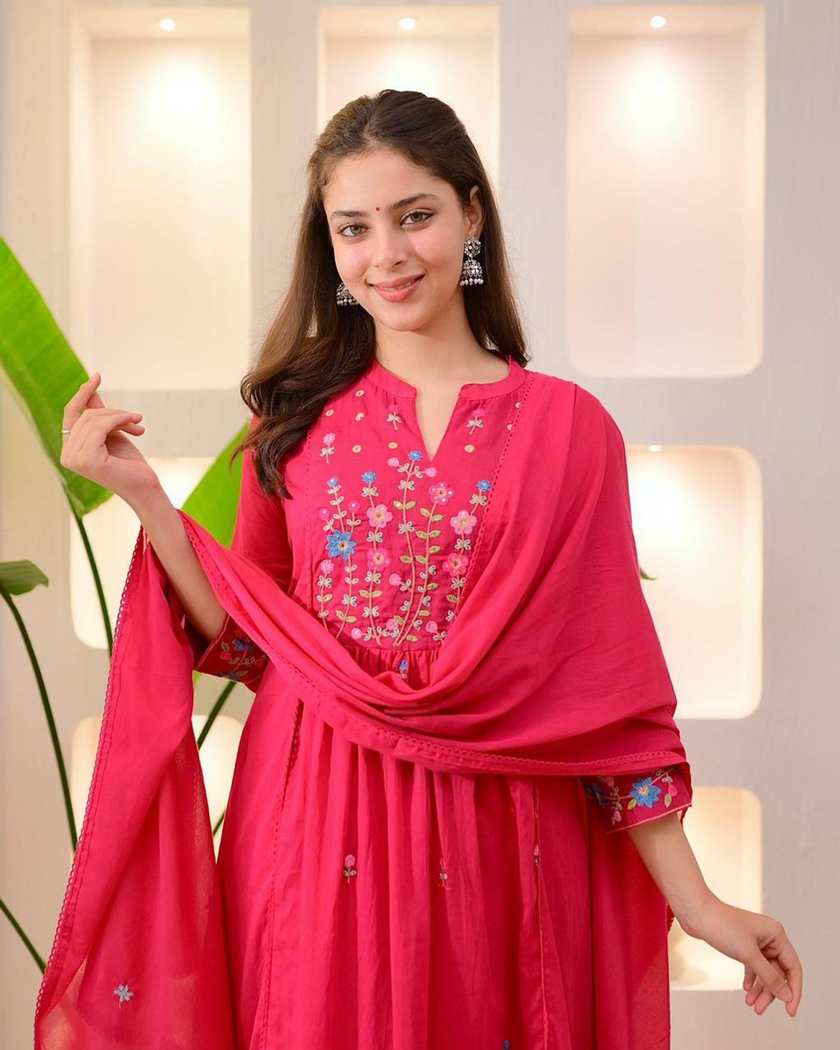 Image of INAYATFASHION Women Kurta Pant Dupatta Set
