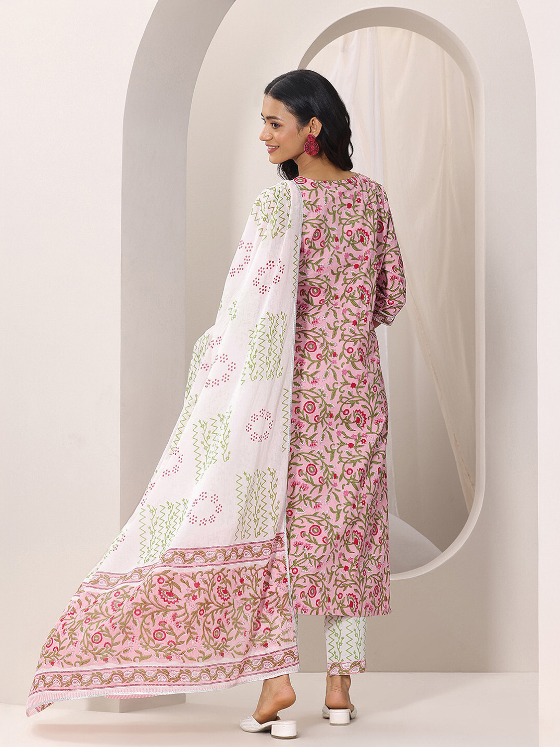 Image of LIBAS Women Kurta Pant Dupatta Set