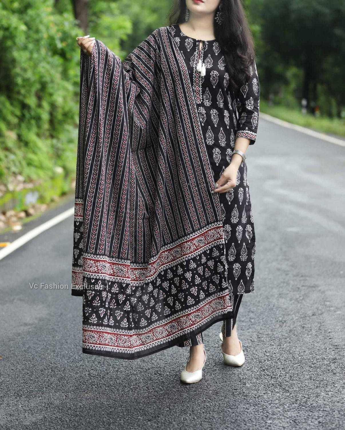 Image of Jai Kurties Women Kurta Pant Dupatta Set