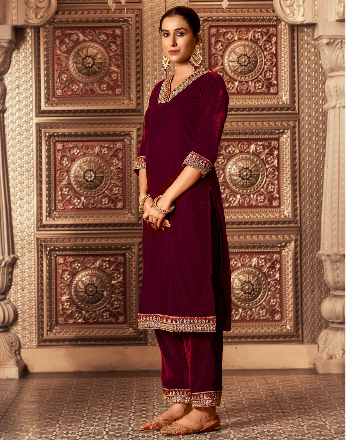 Image of Skylee Women Kurta Pant Dupatta Set