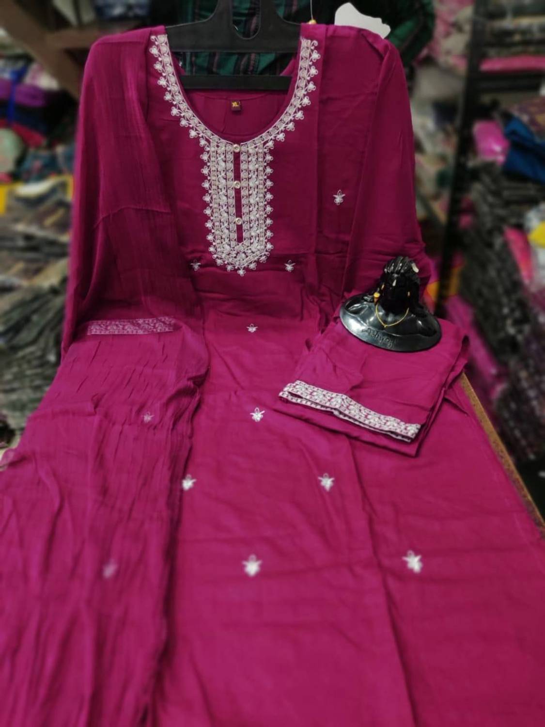 VIEW Creation Women Kurti Pant Dupatta Set - Image 3