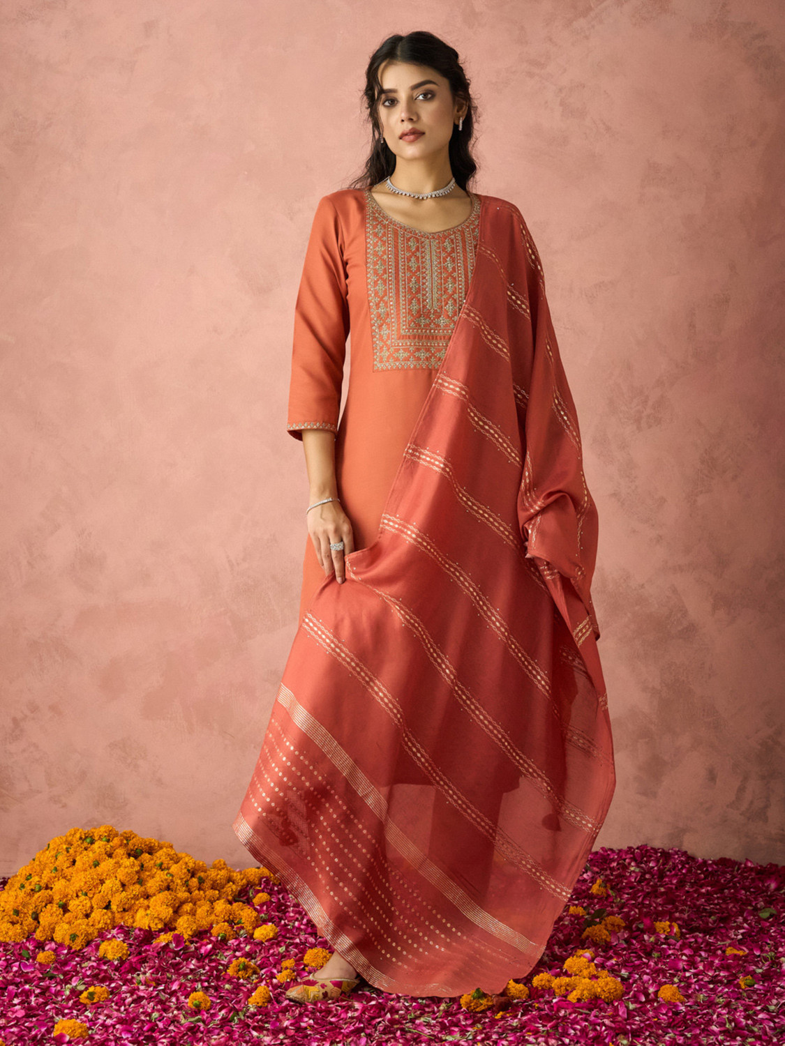 Image of Janmantar Women Kurta Pant Dupatta Set