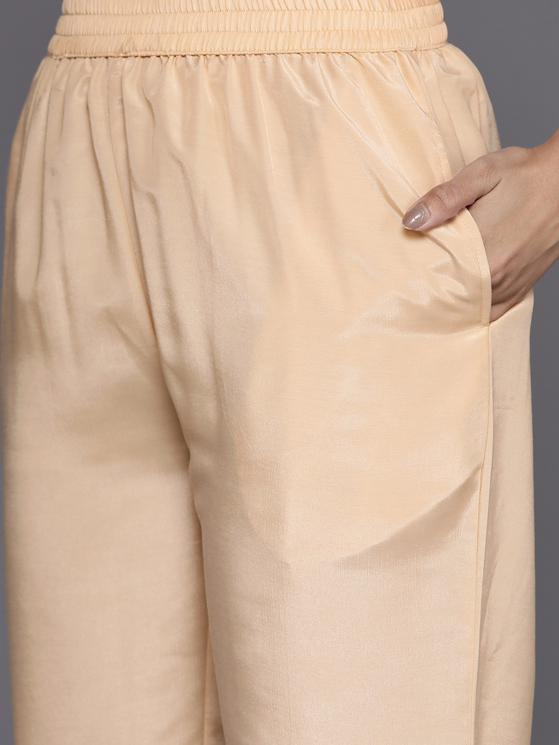 Image of LIBAS Women Kurta Pant Set