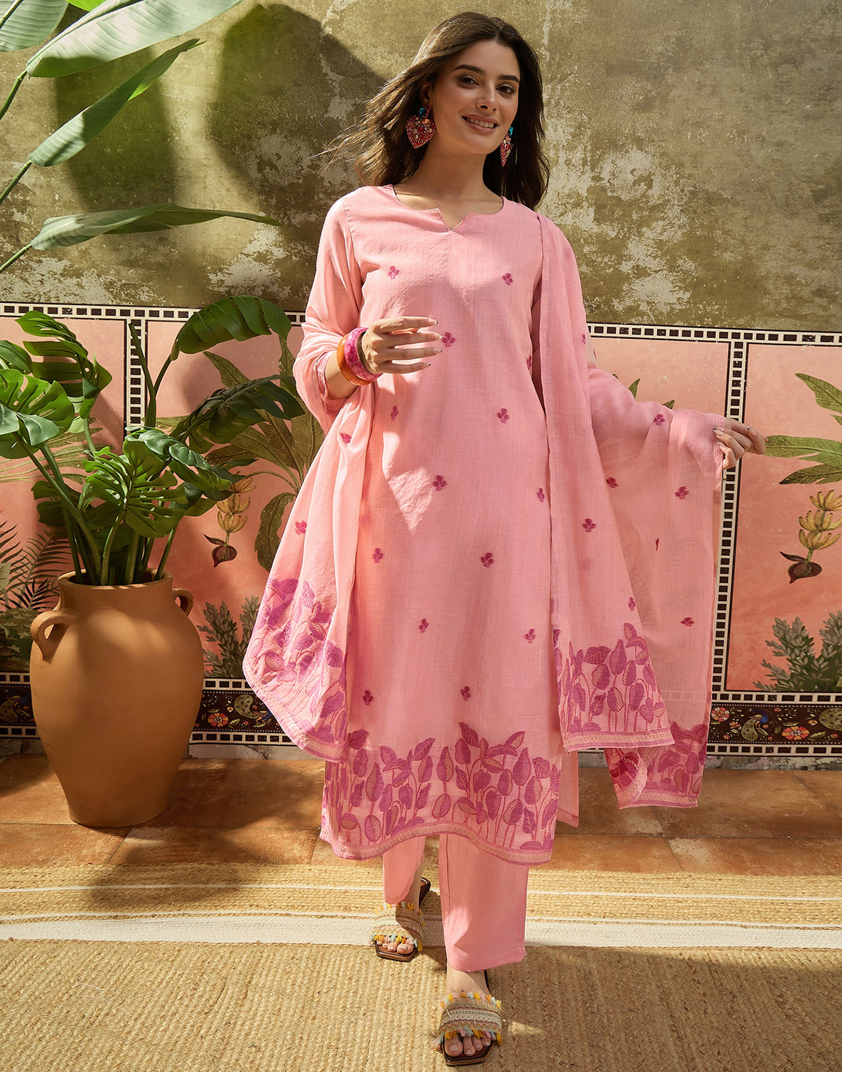 Image of Skylee Women Cotton Blend Kurta Pant Dupatta Set