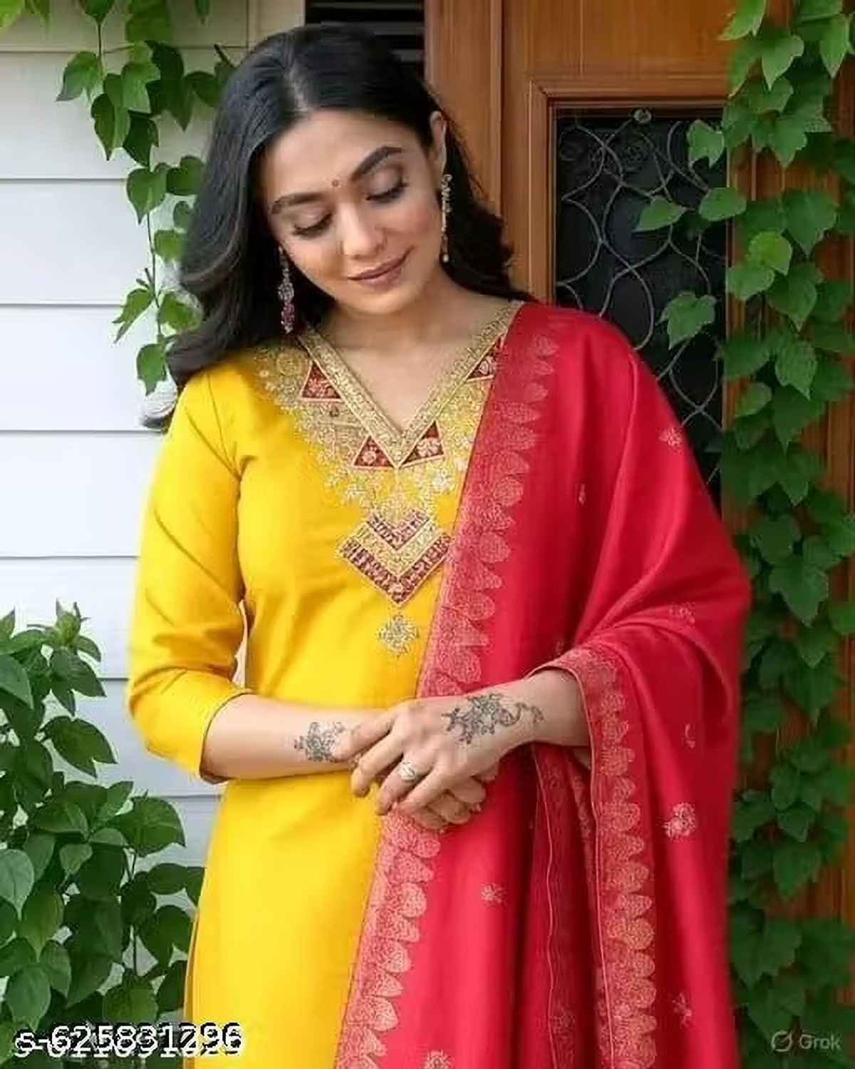 Image of Vobbler Women Kurti Pant Dupatta Set