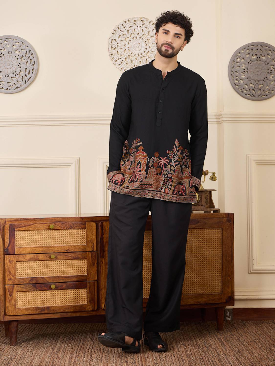 House of Pataudi Men Kurta Pyjama Set