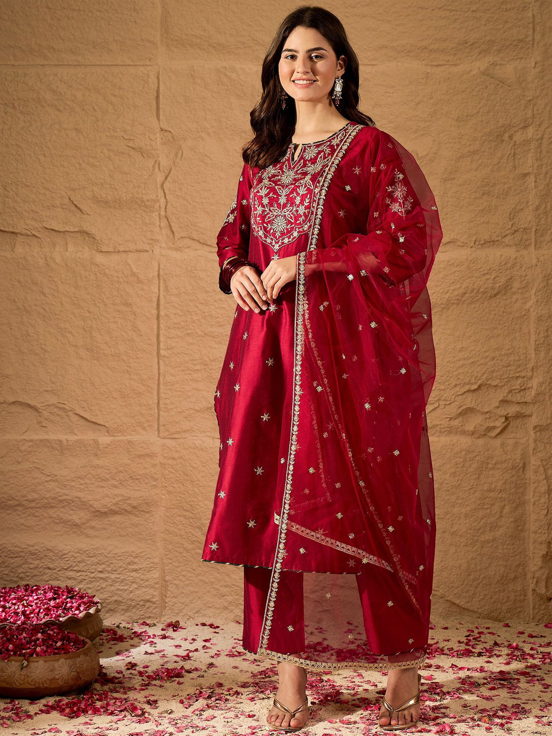 Image of AVANSHEE Women Kurta Pant Dupatta Set