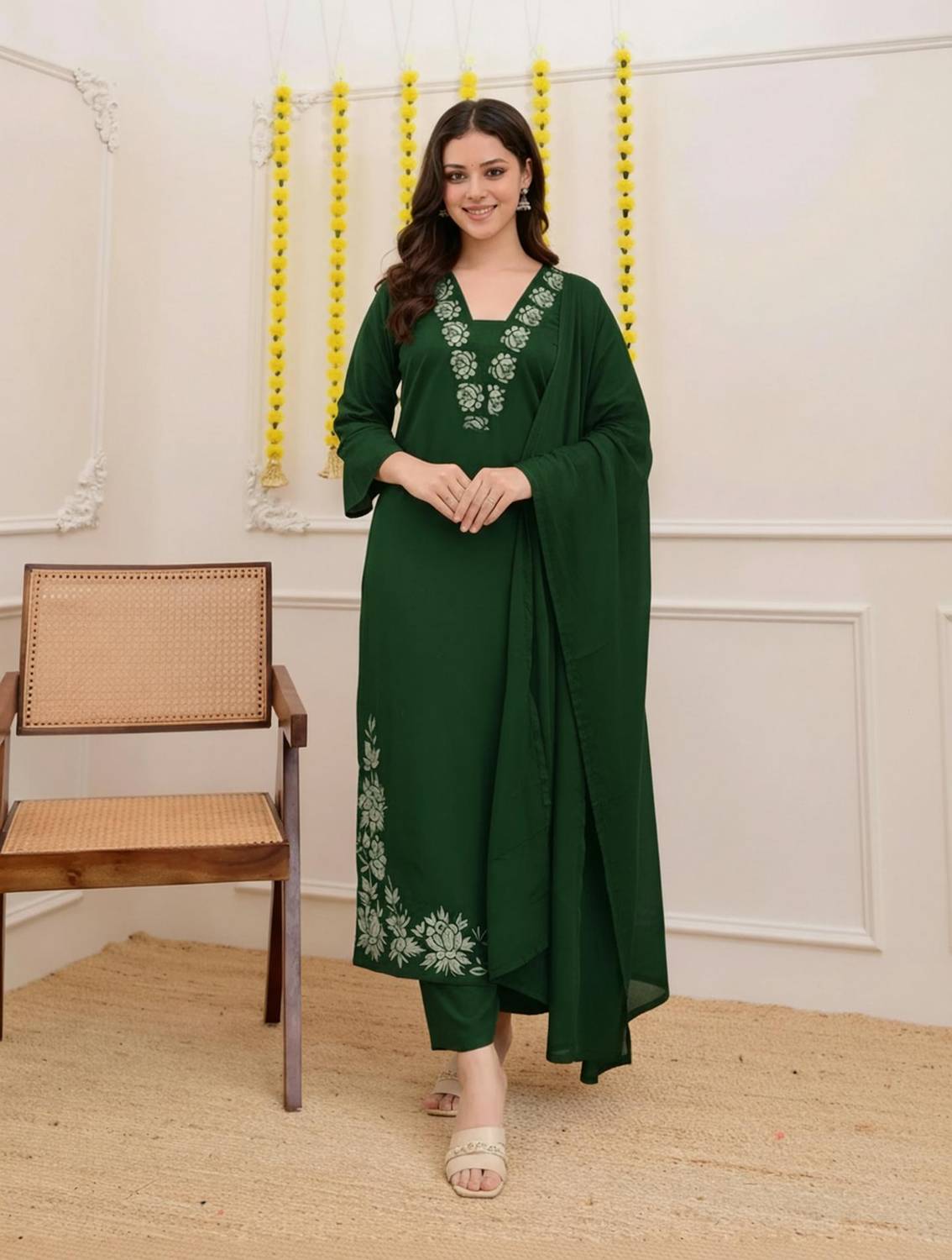 Shubhisha Women Kurti Palazzo Dupatta Set