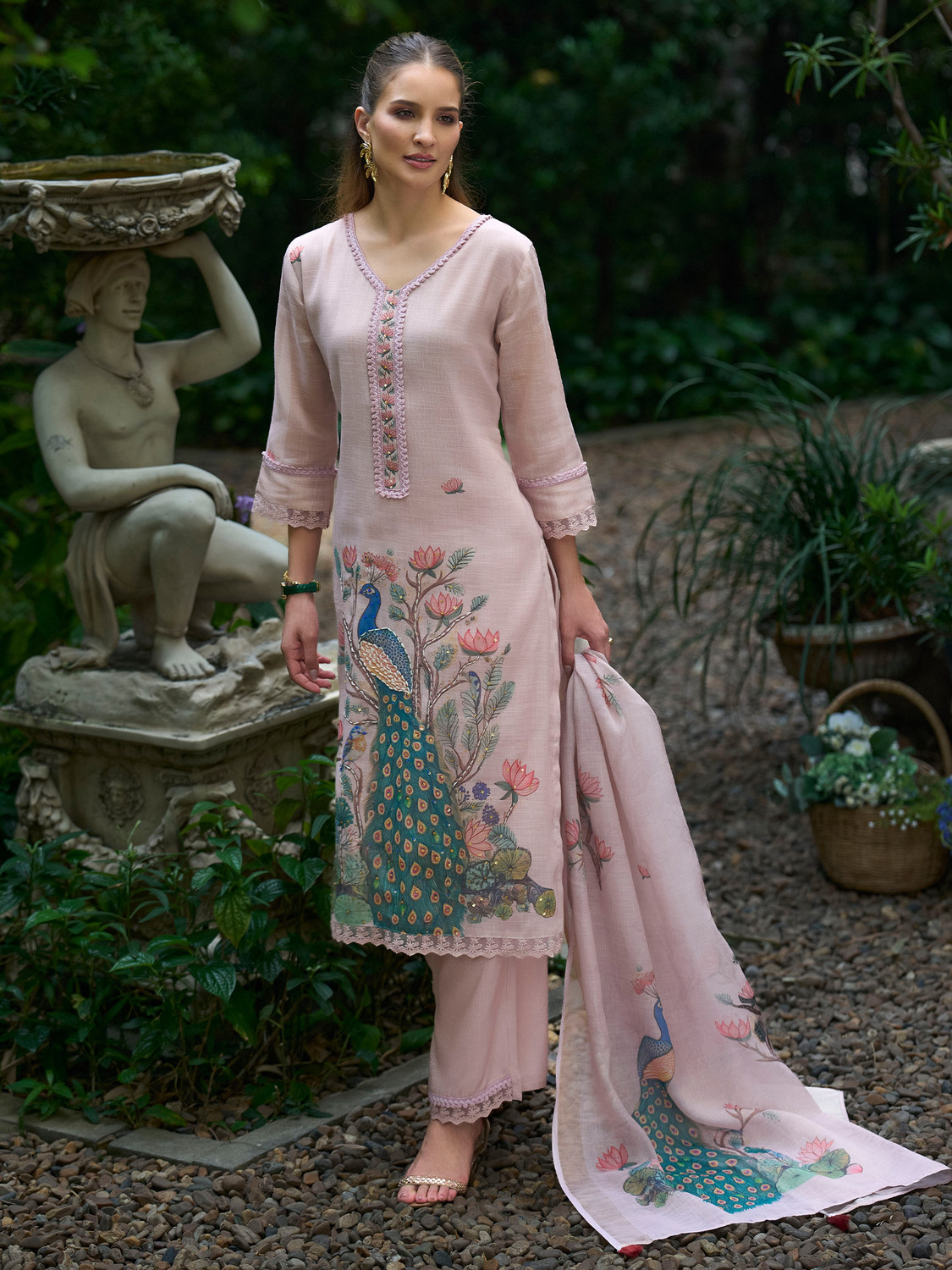 Image of Indo Era Women Kurta Pant Dupatta Set