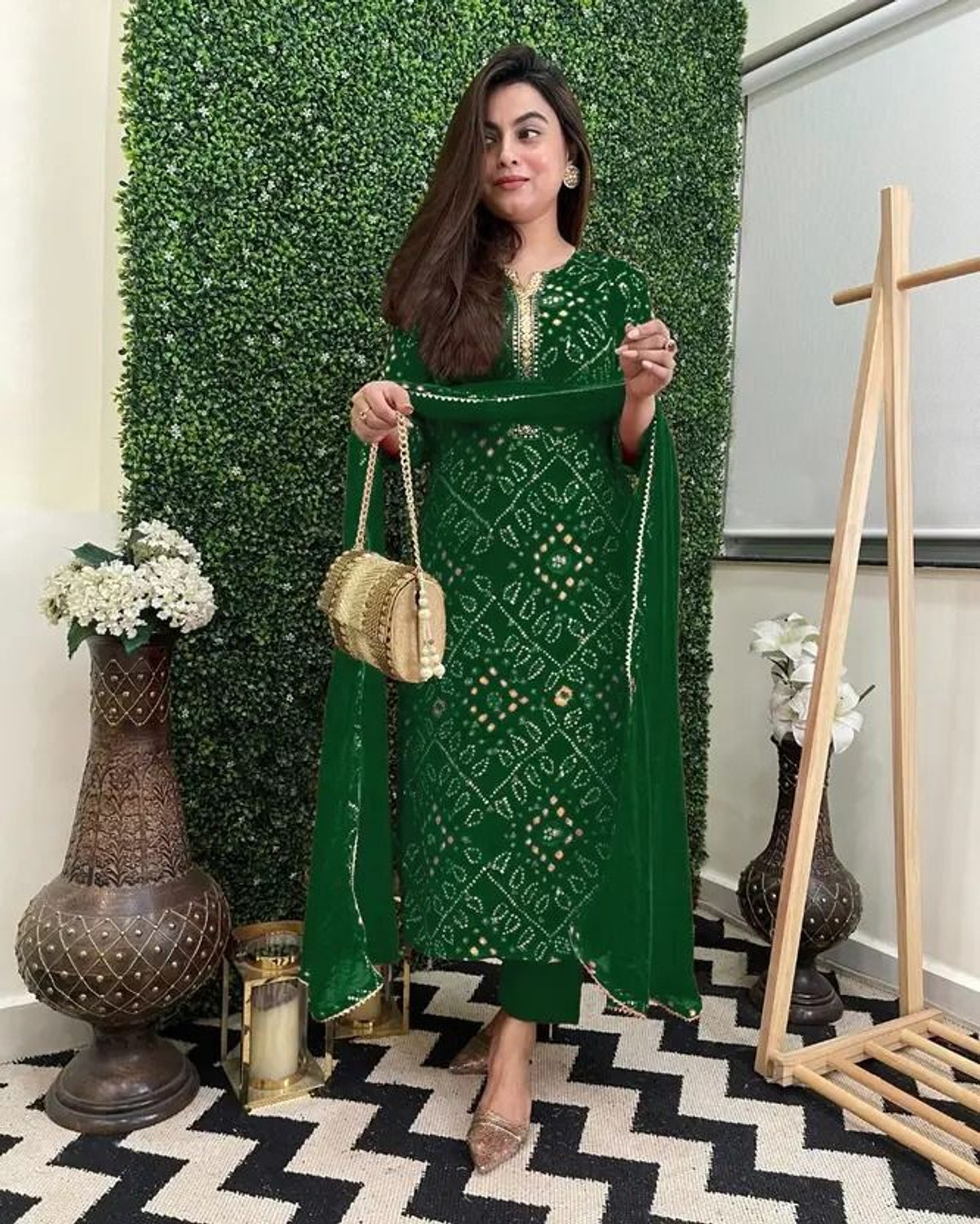 Image of RAJAPARA CREATION Women Kurta Pant Dupatta Set