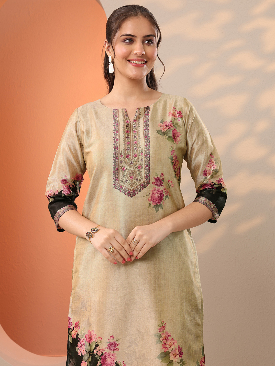 Image of LIBAS Women Kurta Pant Dupatta Set