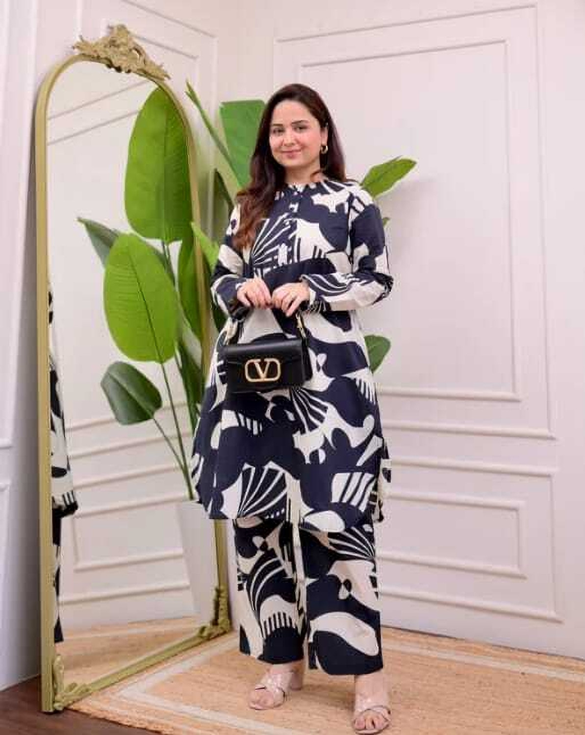 Image of SAINI CREATION Women Pant Set